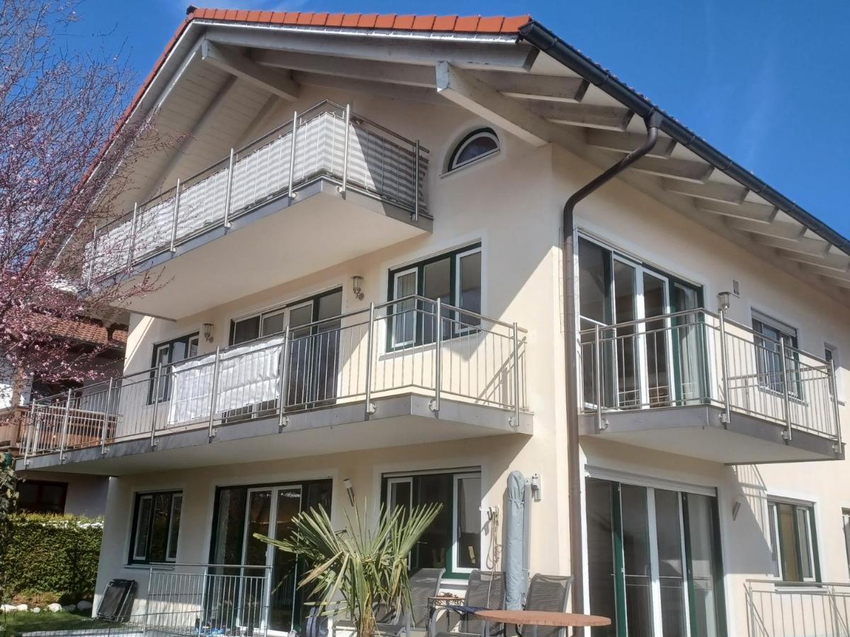 Ferienwohnung Auszeit Chieming Buitenkant foto