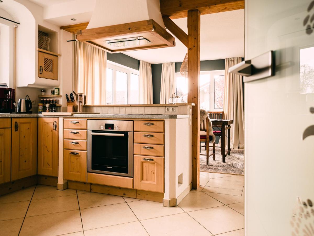 Ferienwohnung Auszeit Chieming Buitenkant foto